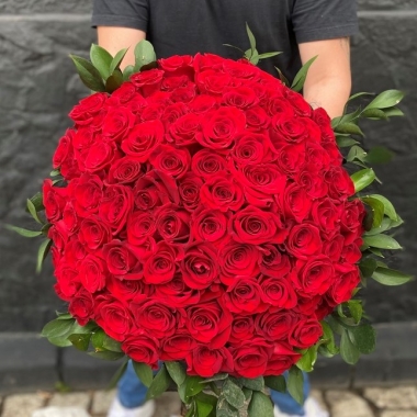 Buquê 100 Rosas Vermelhas importadas