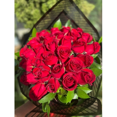 amarrado de 30 rosas vermelhas 
